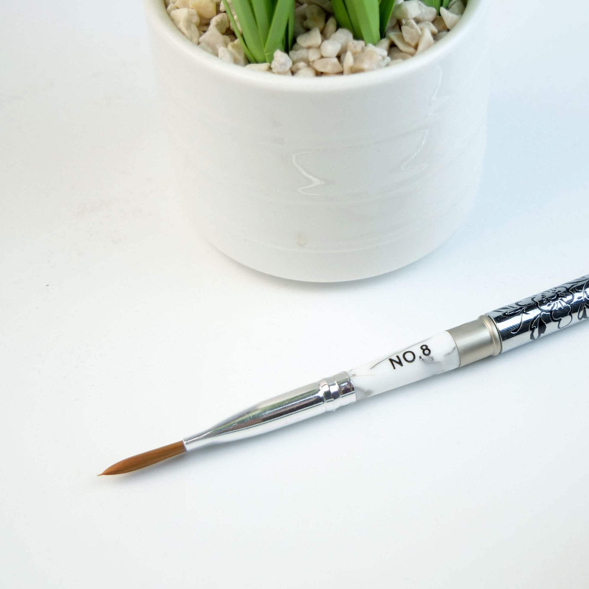 Floral Pattern Metal Case Gel Brush #8-4