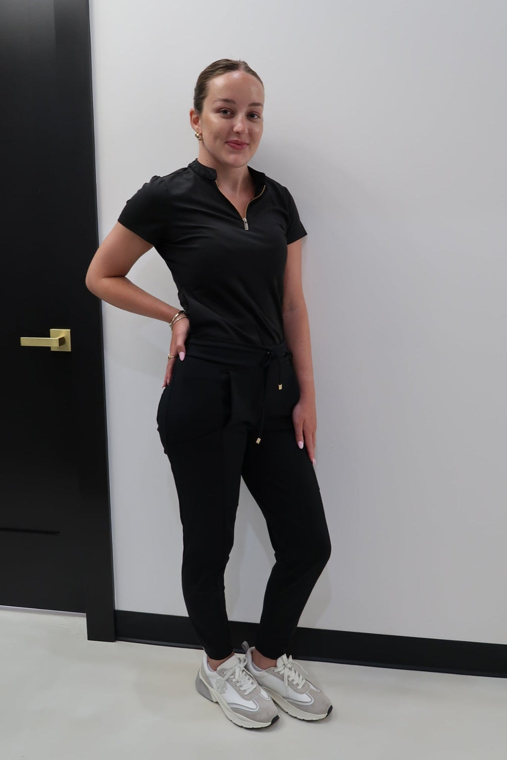 Women's Black Low Waisted Scrub Joggers